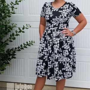 UNICORN LulaRoe Black and White 🖤